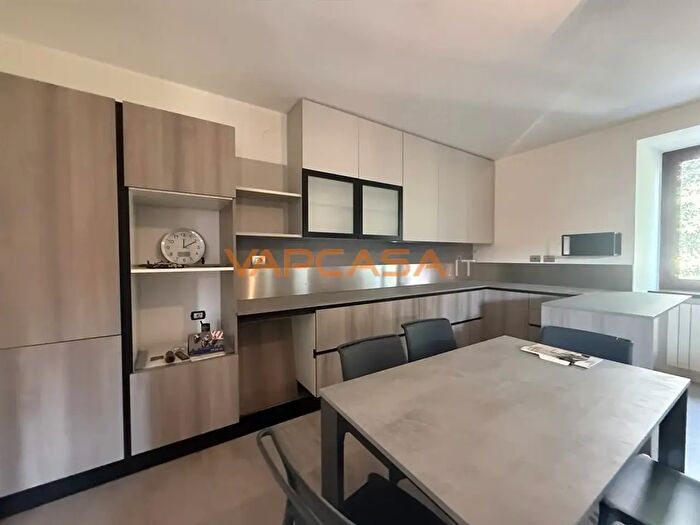 Appartamento trilocale in vendita in Via Fosse, Telgate