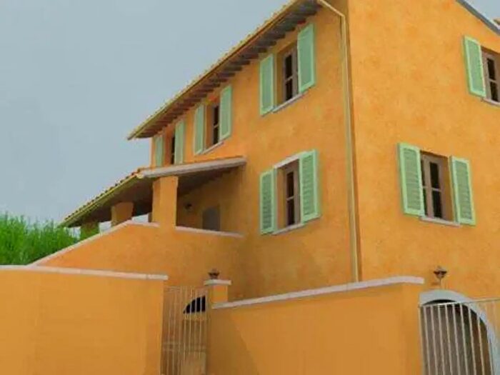 Casa con 6 locali in vendita in Lucca