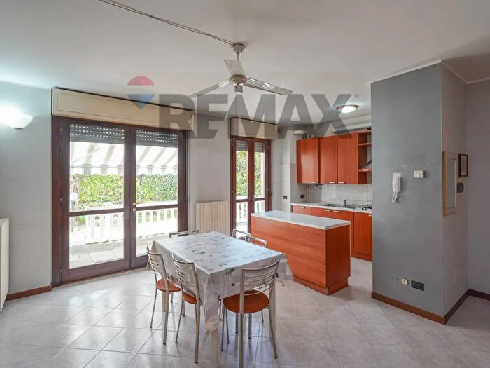 Appartamento quadrilocale in vendita in Via Trento, Dalmine
