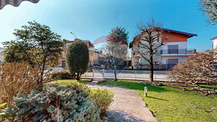 Case in Vendita e in Affitto - 3