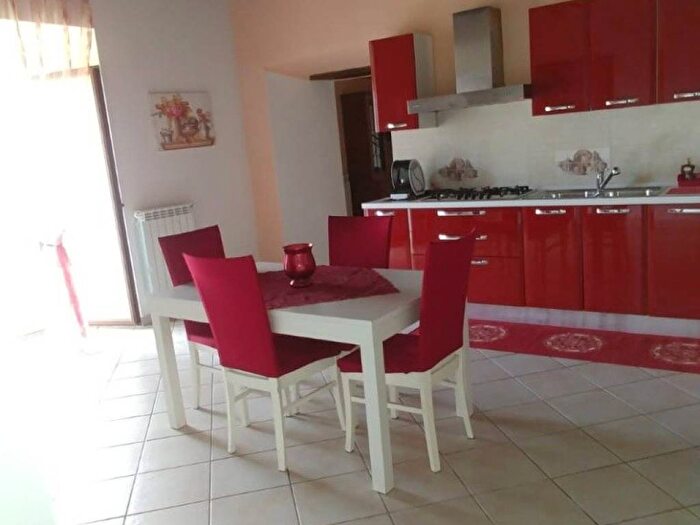 Casa con 5 locali in affitto in Via della Trinità, Centro, Alatri
