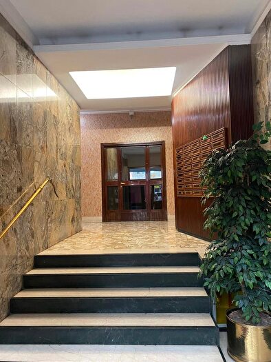 Appartamento bilocale in vendita in Via Monte Ceneri, Milano