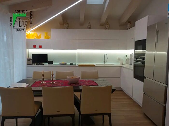 Appartamento trilocale in vendita in Mezzolombardo Via Carlo Devigili, Mezzolombardo