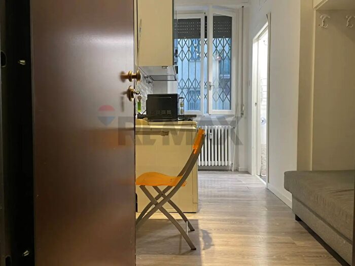 Appartamento monolocale in affitto in Via Giuba, Milano