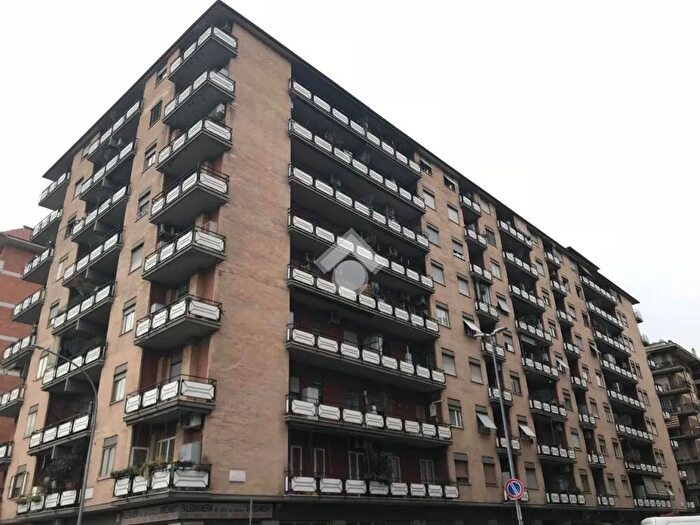 Appartamento trilocale in vendita in Via Marco Celio Rufo, Roma