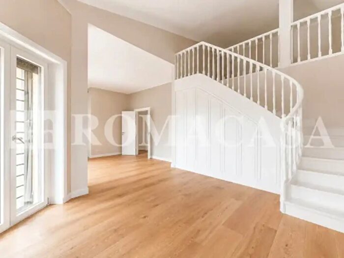 Appartamento con 5 locali in vendita in Via Giulio Aristide Sartorio, Roma