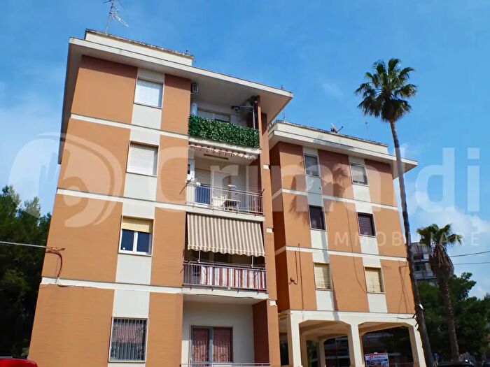 Appartamento trilocale in vendita in Via Milano, Gallipoli