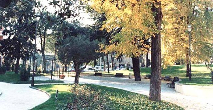 Appartamento bilocale in affitto in Piazza Ragusa, Villa Fiorelli, Roma