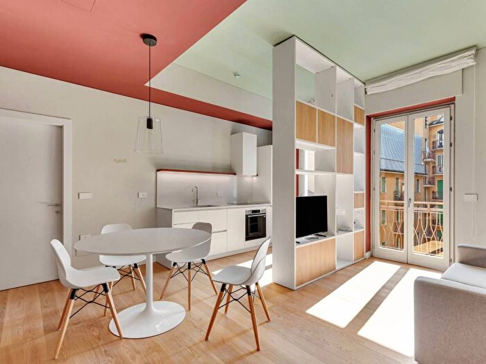 Appartamento monolocale in affitto in Via Trincea delle Frasche, Corso San Gottardo, Milano