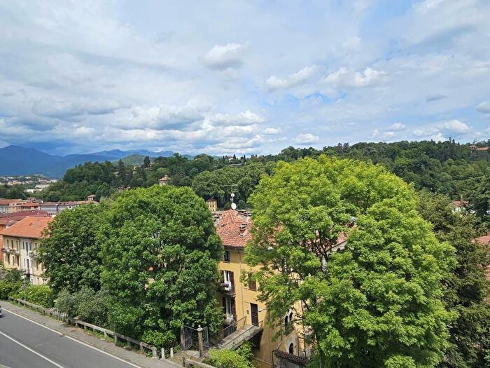 Appartamento trilocale in affitto in Via San Giuseppe, Centro Storico, Biella