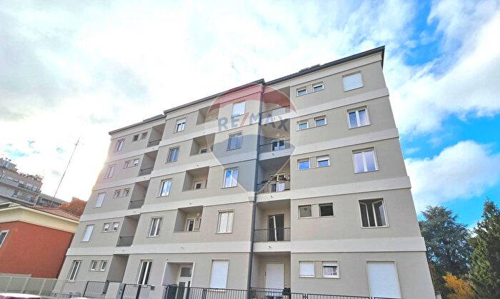 Appartamento trilocale in vendita in Via Civitali, Milano