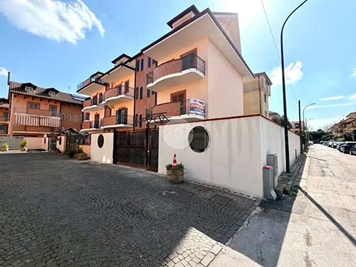 Casa con 5 locali in vendita in Via Sacerdote Giovanni Giuseppe Pirozzi, Villaricca