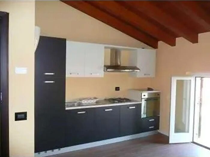 Appartamento bilocale in affitto in Via Rovelli, Bergamo