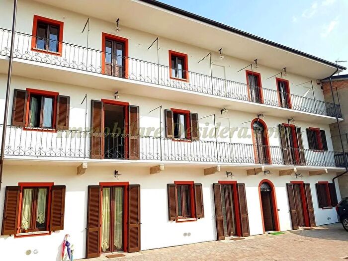 Casa con 6 locali in vendita in Borgo Ticino