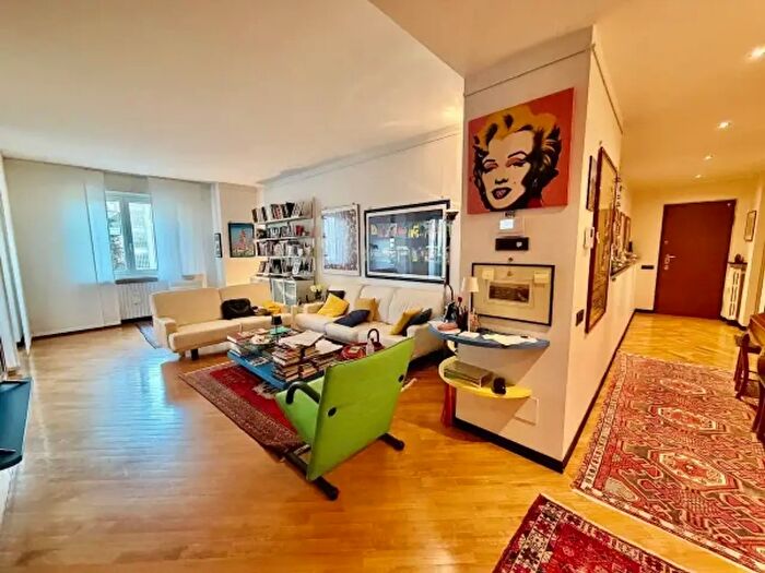 Appartamento con 6 locali in vendita in Via Addis Abeba, Biella