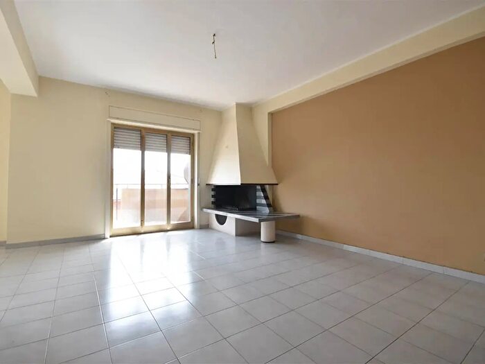 Appartamento con 5 locali in vendita in Catania