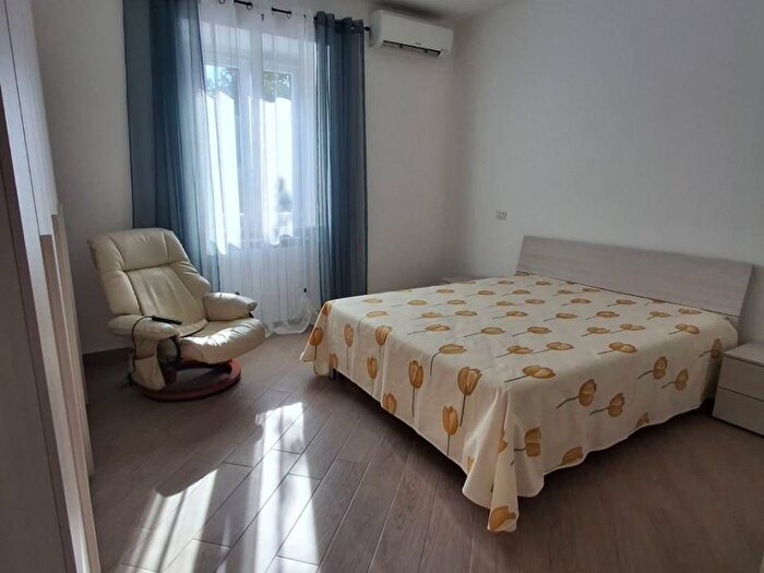 Appartamento trilocale in affitto in Via Bari, Pavona, Albano Laziale