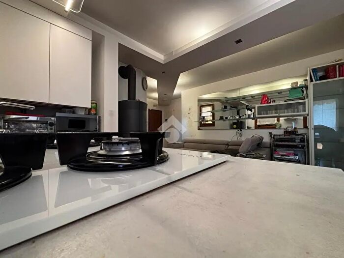 Appartamento trilocale in vendita in Via Cesare Battisti, Istrana