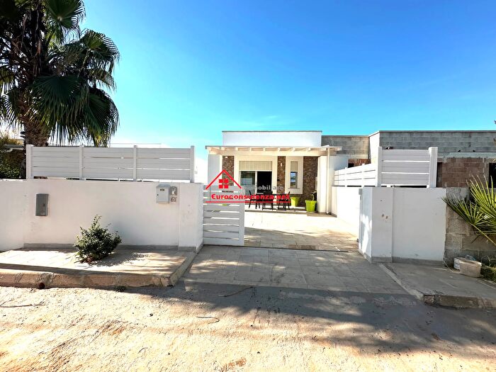 Casa bilocale in vendita in Via Amalfi, Taviano