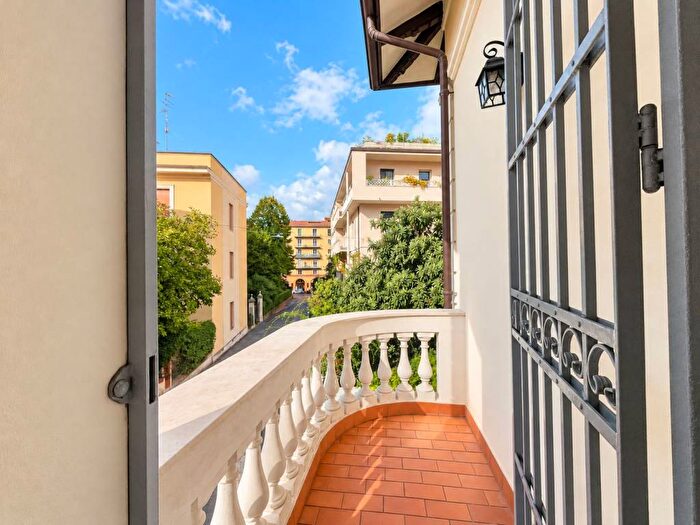 Casa con 6 locali in affitto in Via Malta, Colli Saragozza, Bologna
