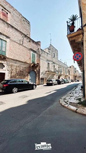 Appartamento trilocale in vendita in Via Raffaello Sanzio, Terlizzi