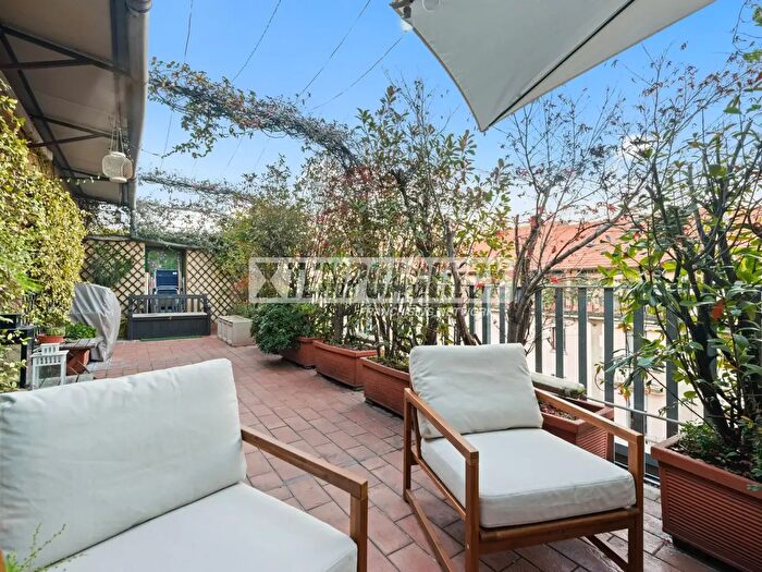 Appartamento con 5 locali in vendita in Via Leopoldo Cicognara, Milano