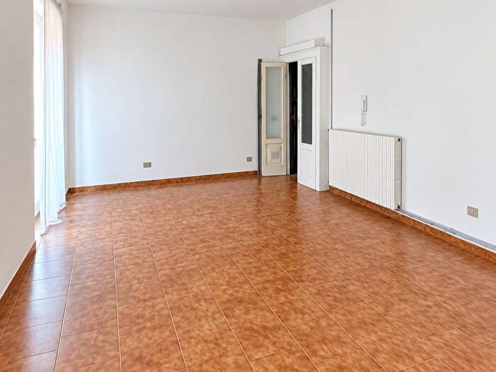 Appartamento bilocale in affitto in Via Settembre, Centro Storico, Lodi
