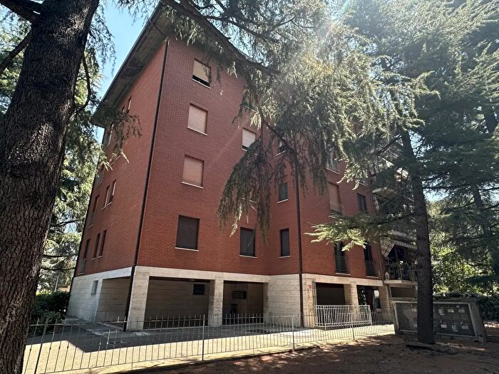 Appartamento con 6 locali in vendita in Via Don Giovanni Verità, Imola