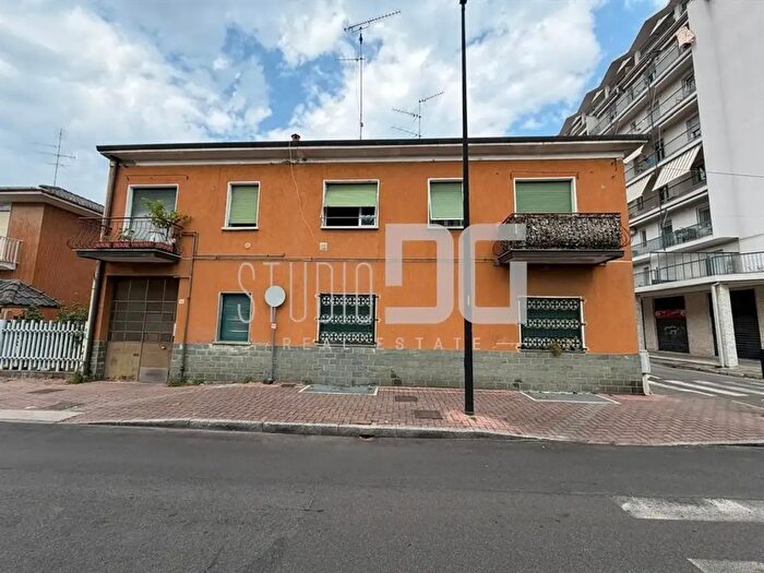 Appartamento bilocale in vendita in Via Nicolò Macchiavelli, Limbiate