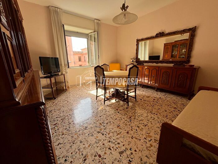 Appartamento trilocale in vendita in Via Beato Leonardo Murialdo, Napoli