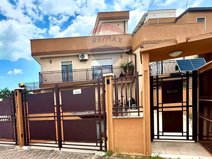 Appartamento quadrilocale in vendita in Via Germania, Manfredonia