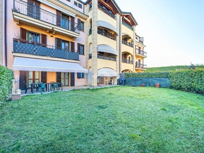 Appartamento trilocale in vendita in Via Bernardo Bellotto, Vaprio DAdda