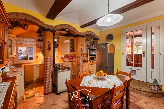 Casa con 6 locali in vendita in Via Valenti, Borgo Mantovano