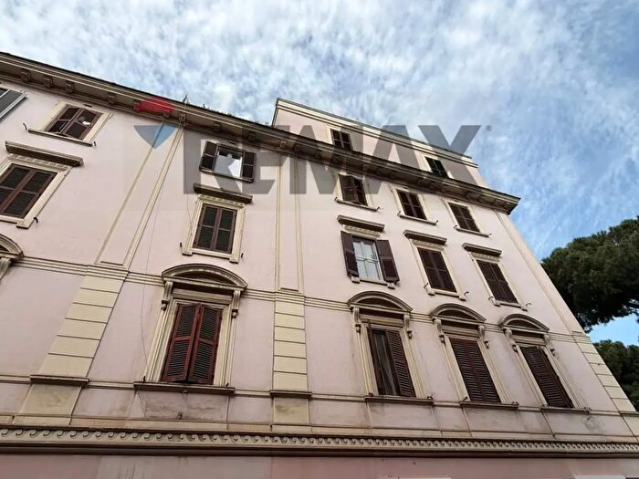 Appartamento bilocale in vendita in Via Muzio Attendolo, Roma