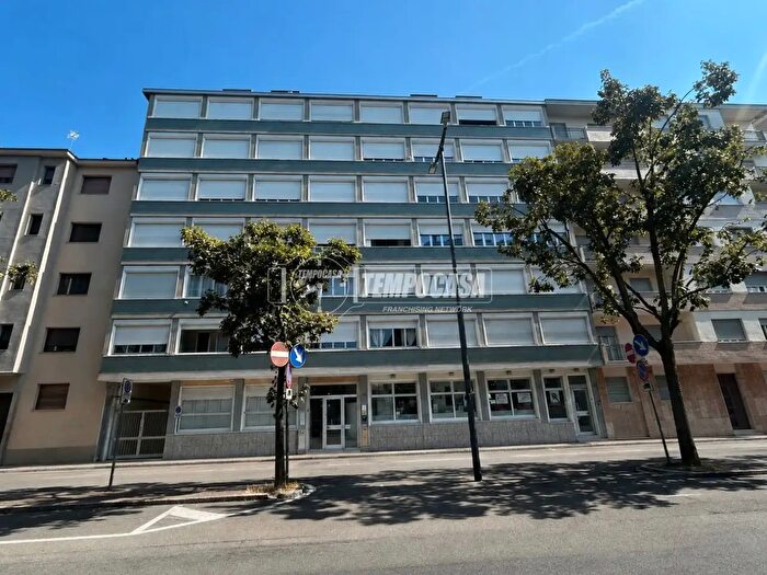 Appartamento trilocale in vendita in Corso alla Vittoria, Asti