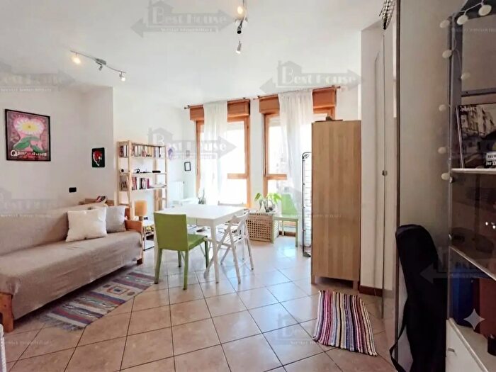 Appartamento monolocale in affitto in Via Caduti in Missione di Pace, Milano