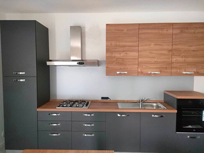 Appartamento trilocale in affitto in Meggiaro Alto, Este
