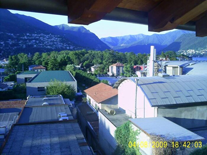 Appartamento trilocale in affitto in Via Edoardo Bonardi, Bignanico, Como