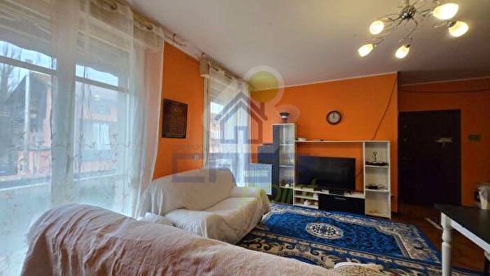 Appartamento con 5 locali in vendita in Via Gian Lorenzo Bernini, Reggiolo