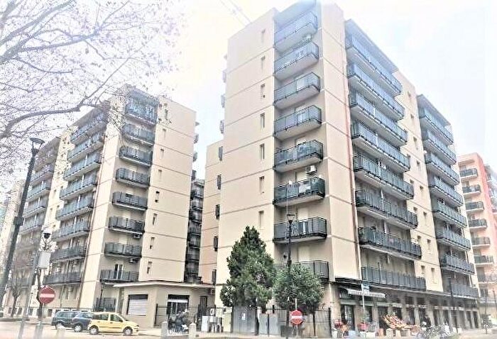 Appartamento trilocale in vendita in Via Cilea, Pioltello