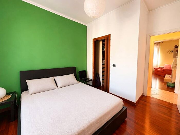 Appartamento bilocale in affitto in Via Giambellino, Giambellino, Milano