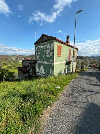 Casa quadrilocale in vendita in Via Moletta, Frosinone