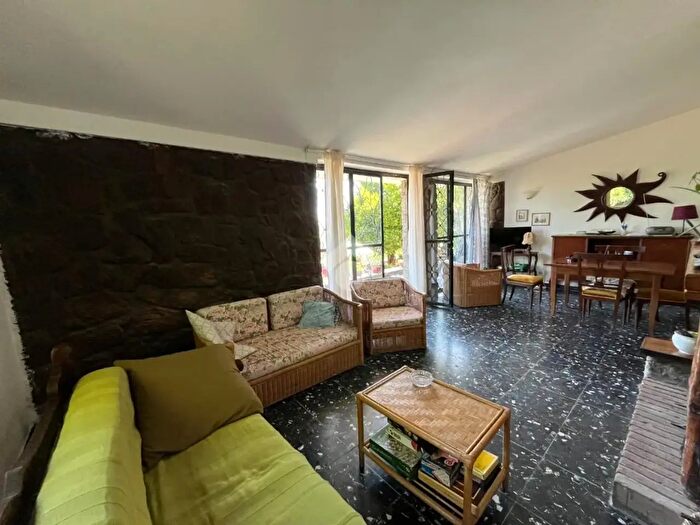 Casa con 6 locali in vendita in Viale Reginaldo Belloni, Anguillara Sabazia