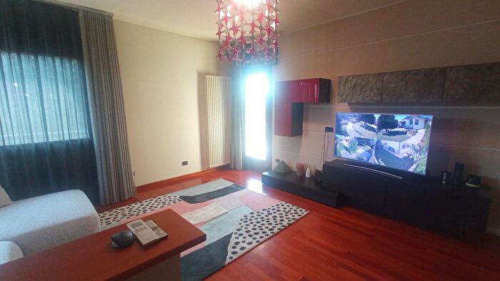 Casa con 6 locali in vendita in Via Giuseppe Verdi, Montegrotto Terme