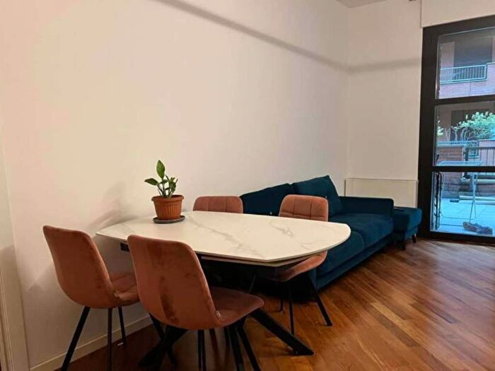 Appartamento bilocale in affitto in Via Gianfranco Zuretti, Cascina dei Pomi, Milano