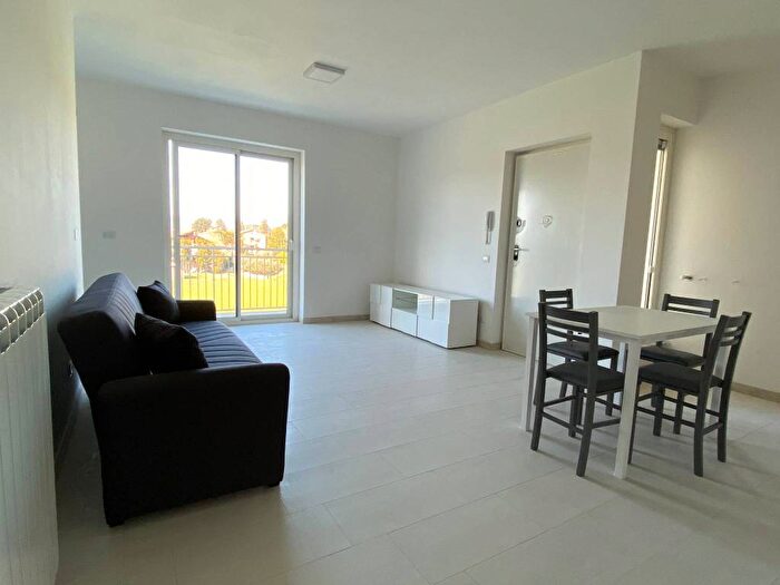 Appartamento bilocale in affitto in Via Cisa Vecchia, Centro, Santo Stefano di Magra