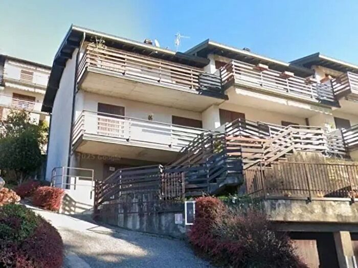 Appartamento trilocale in vendita in Centro Valle Intelvi