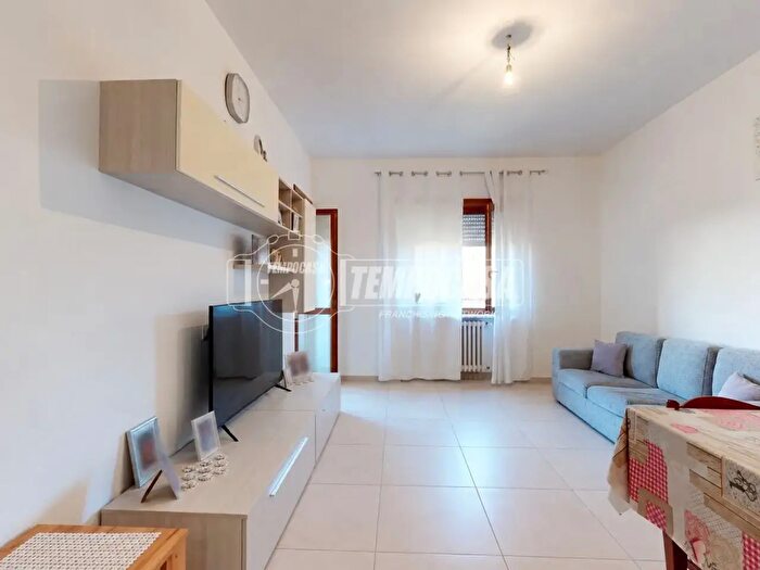 Appartamento quadrilocale in vendita in Via Giovanni Pascoli, Bra