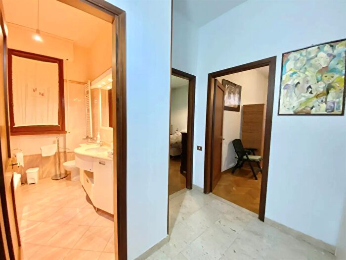 Appartamento con 6 locali in vendita in Pistoia