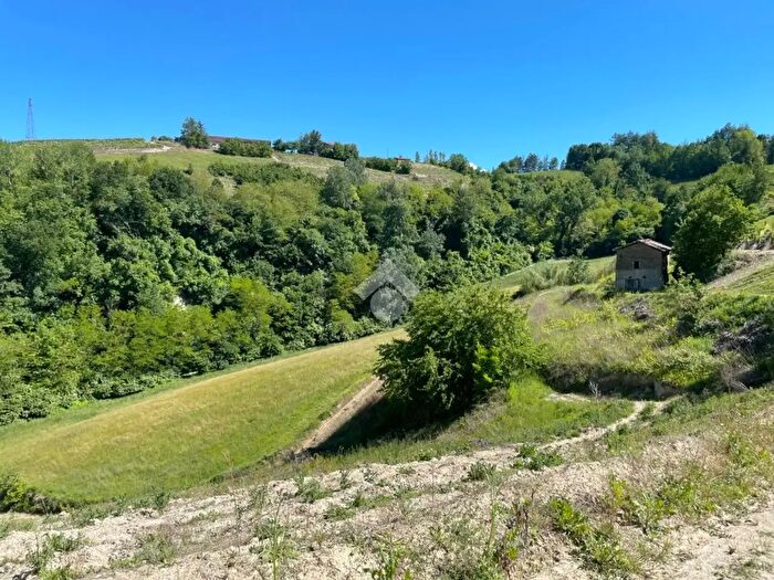 Casa quadrilocale in vendita in Regione Chiesa, Cassinasco